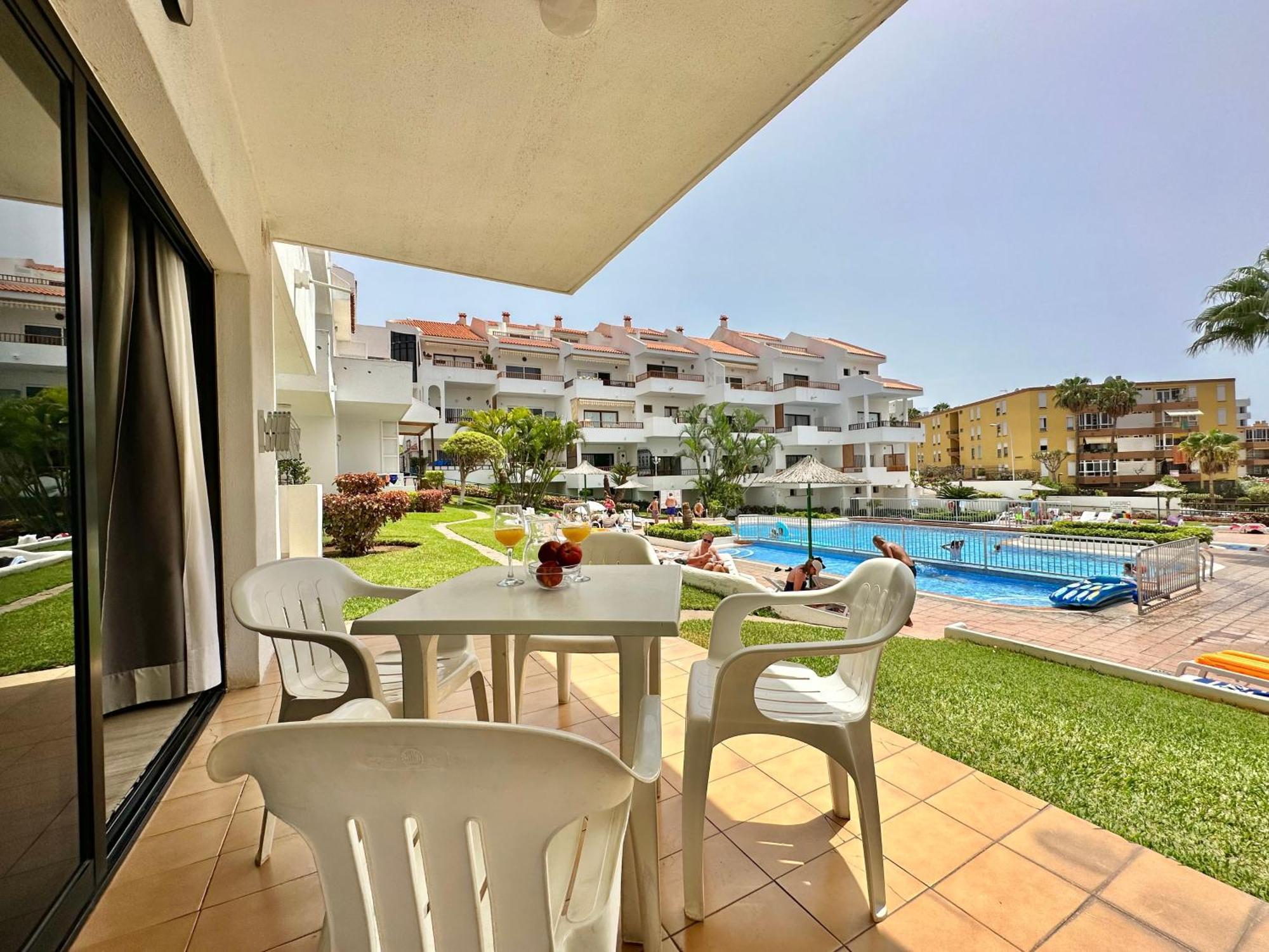 Pool Views Terrace Apartment Los Cristianos  Exterior foto