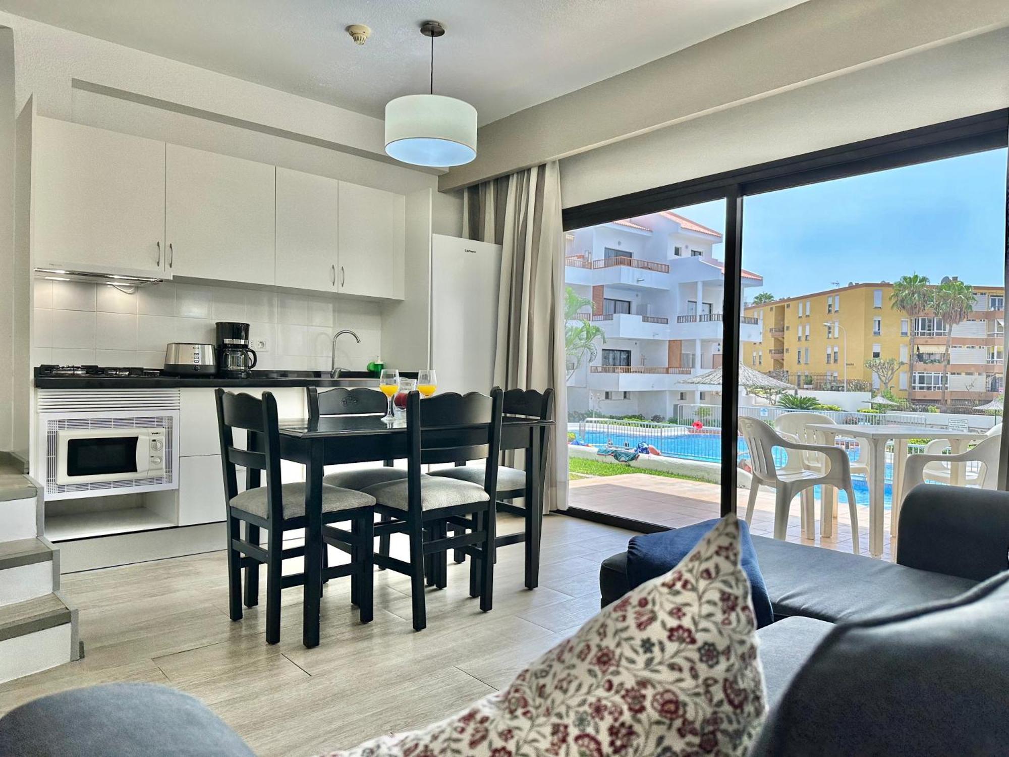 Pool Views Terrace Apartment Los Cristianos  Exterior foto
