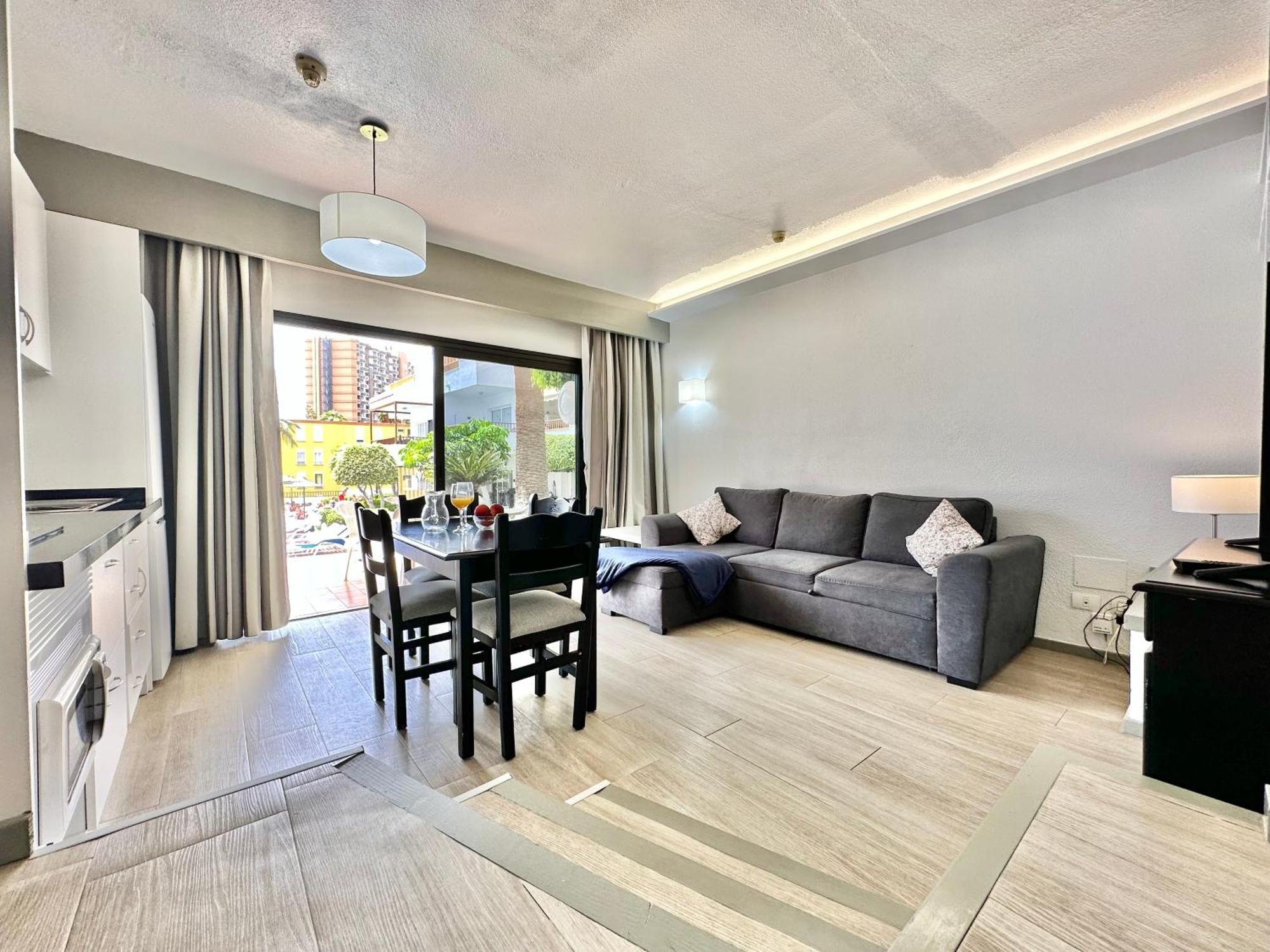 Pool Views Terrace Apartment Los Cristianos  Exterior foto
